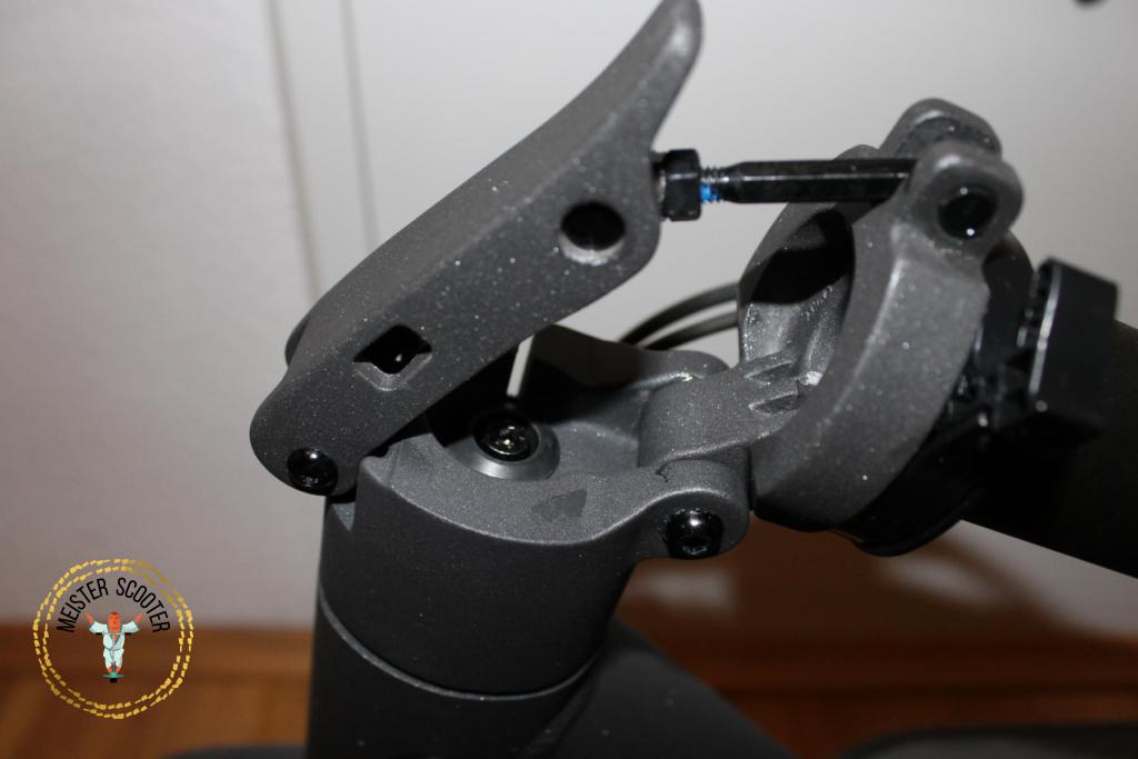 Klappmechanisums im Detail Segway Ninebot MAX G30D